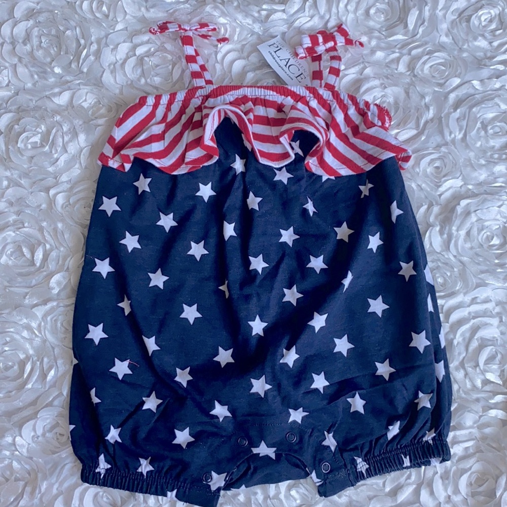 . red white and blue one piece jumper size 3-6 months‎